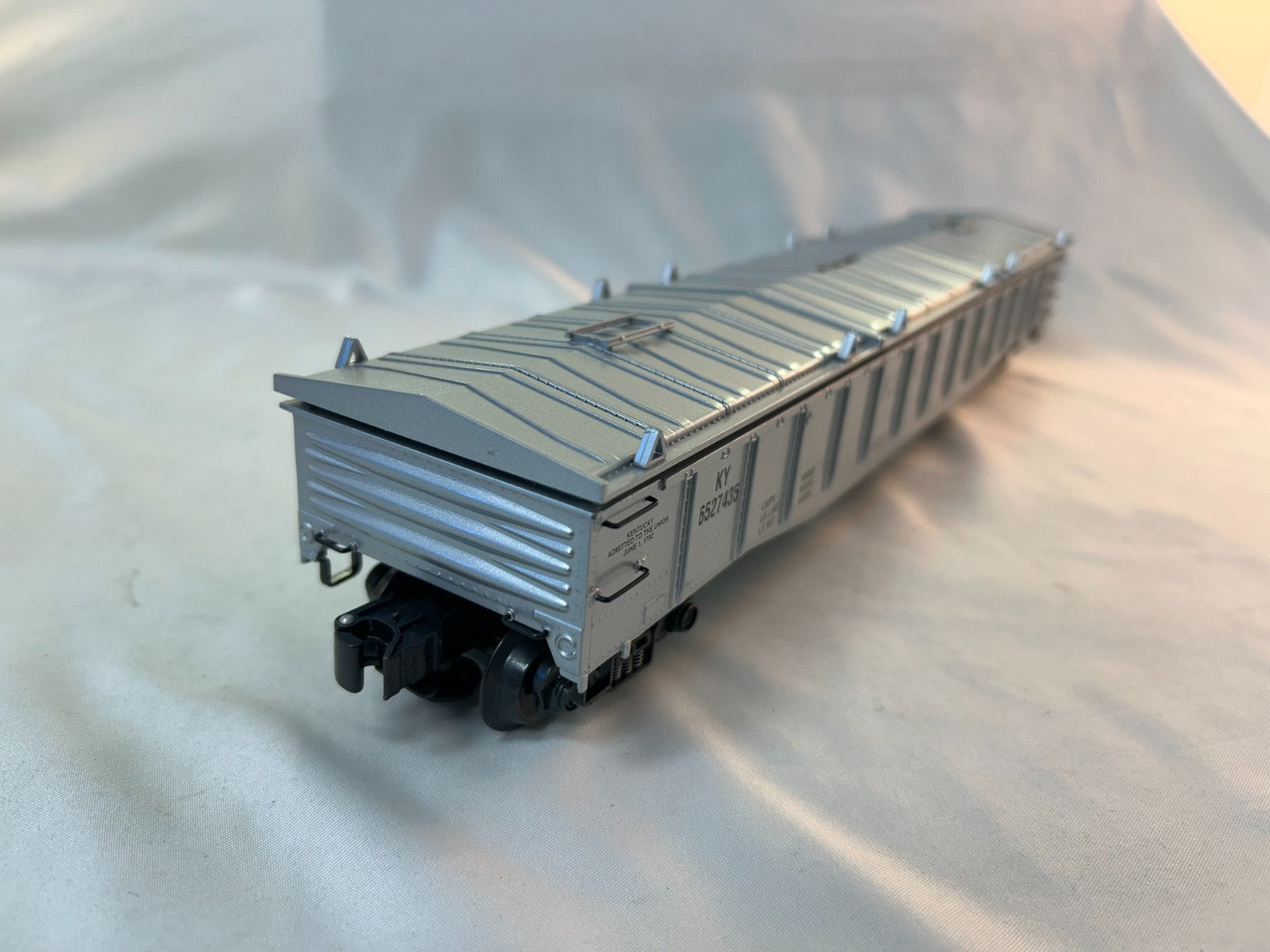 K-Line K652-7435 O Scale Kentucky Commemorative Quarter Gondola Bank8