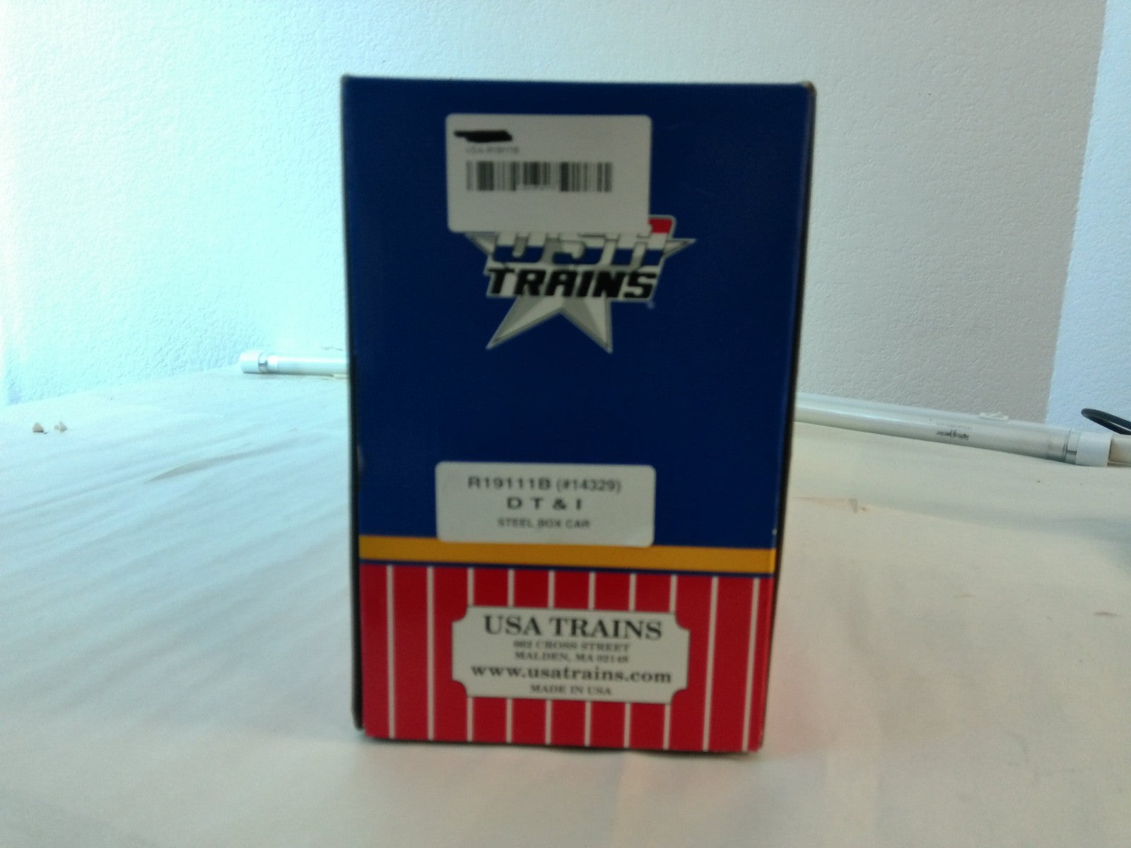 USA Trains R19111B G Scale Steel Box Car DT&I #143293