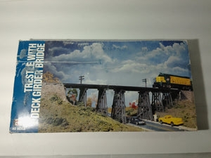 Walthers 933-3147 HO Scale Trestle With Deck Girder Bridge