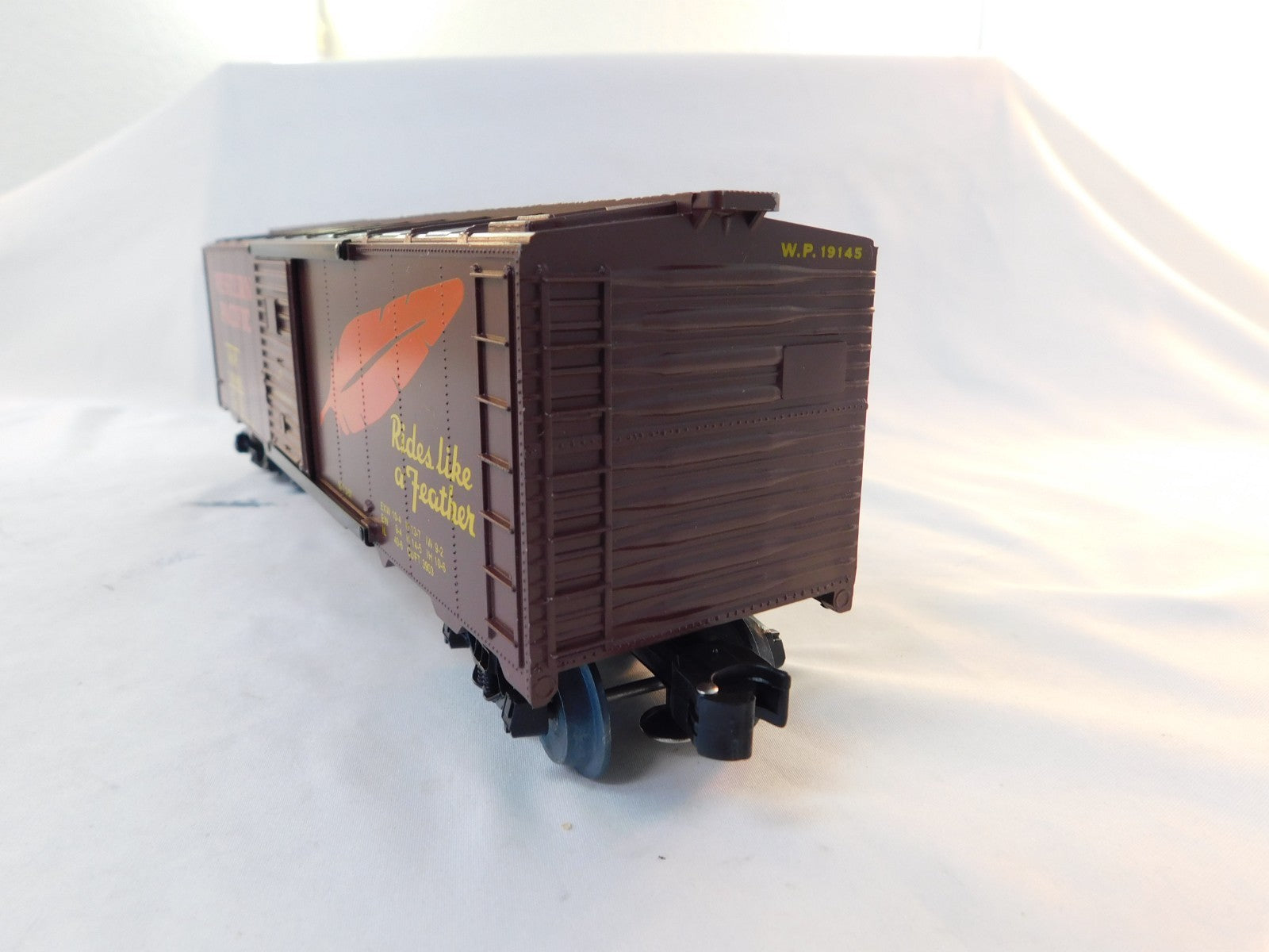 KMT 19145 O Gauge Western Pacific Box Car #191453