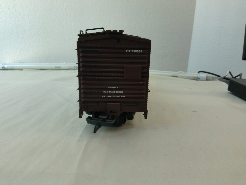 USA Trains R19090C G Scale Street Box Car CR/NH #3505296