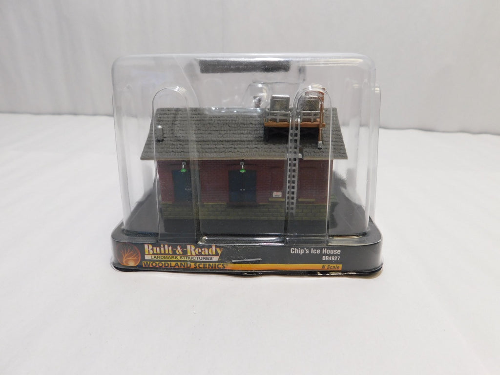 Woodland Scenics BR4927 N Scale Structure, Chip's Ice House0