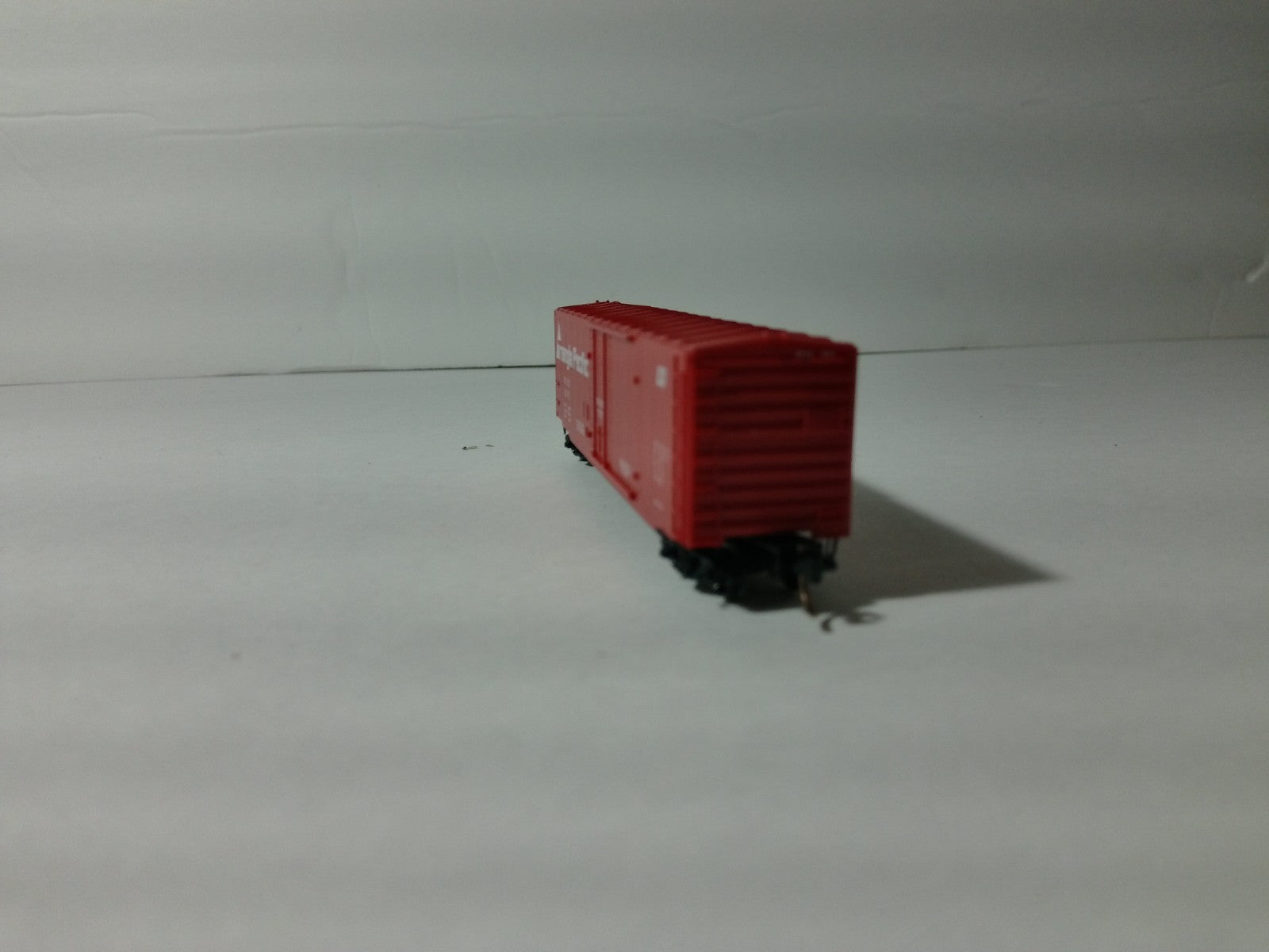 Micro Trains 38130 N Scale Triangle Pacific #5515 Box Car4