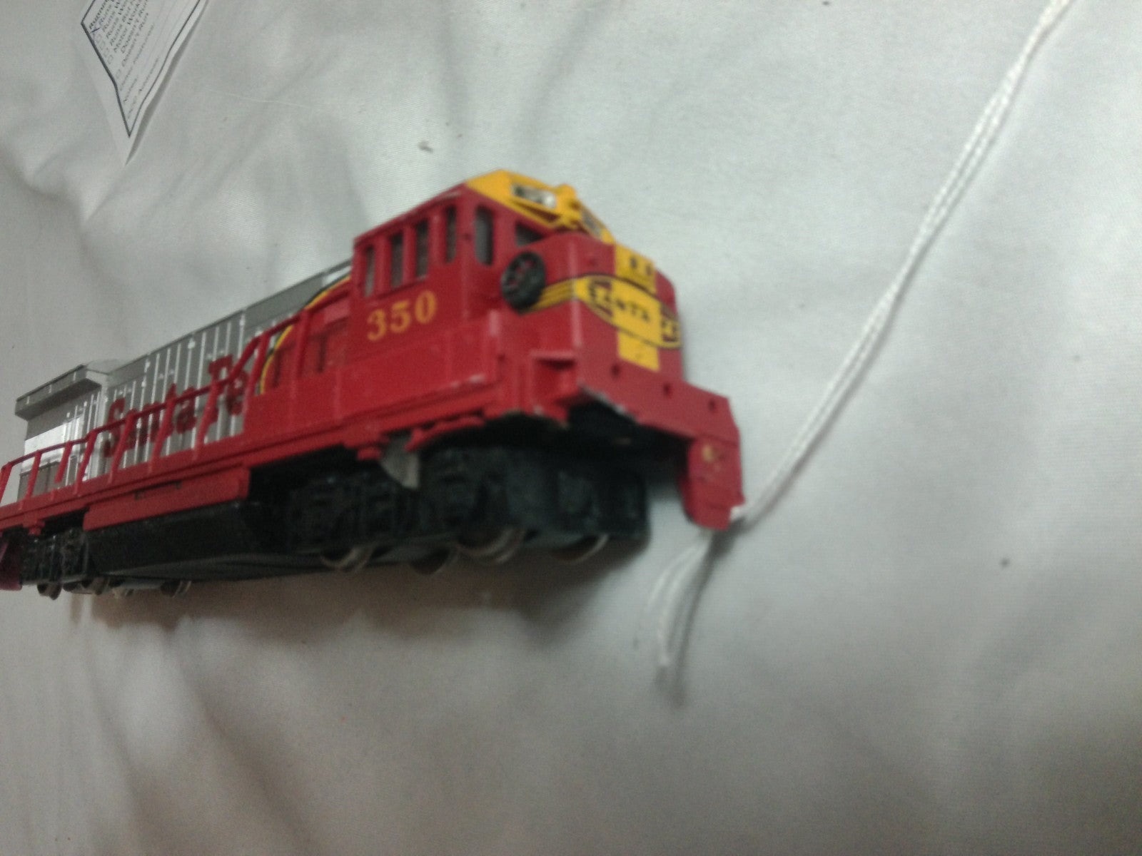 Bachmann HO Scale Santa Fe ATSF Diesel #350 RUNS - READ (No Box)10