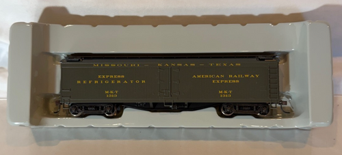 Athearn HO1313  50' M K T Express Reefer Car #925831