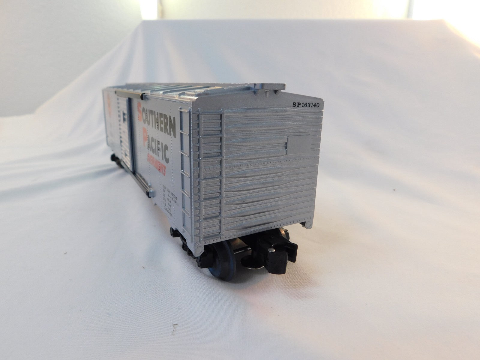 KMT 163140 O Gauge Box Car, Southern Pacific Lines Overnights SP #1631403