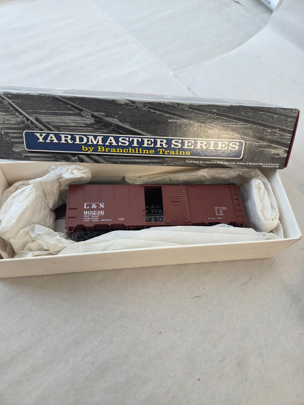 Branchline Trains #8007 HO Scale 1937 AAR Boxcar "L&N 90236"0