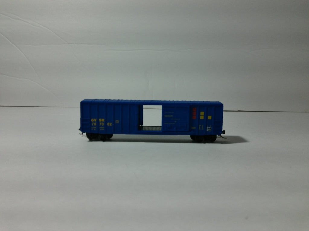 Micro Trains 25520 N Scale Golden West Service #767062 Boxcar1