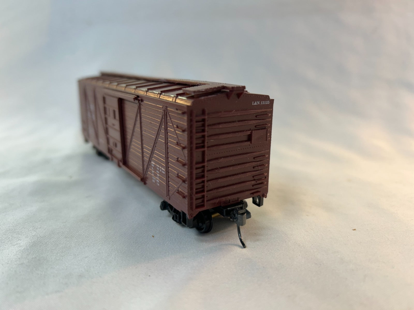 Roundhouse 01098 HO Scale 40' Truss-Side Box Car Kit BUILT, L & N #131254