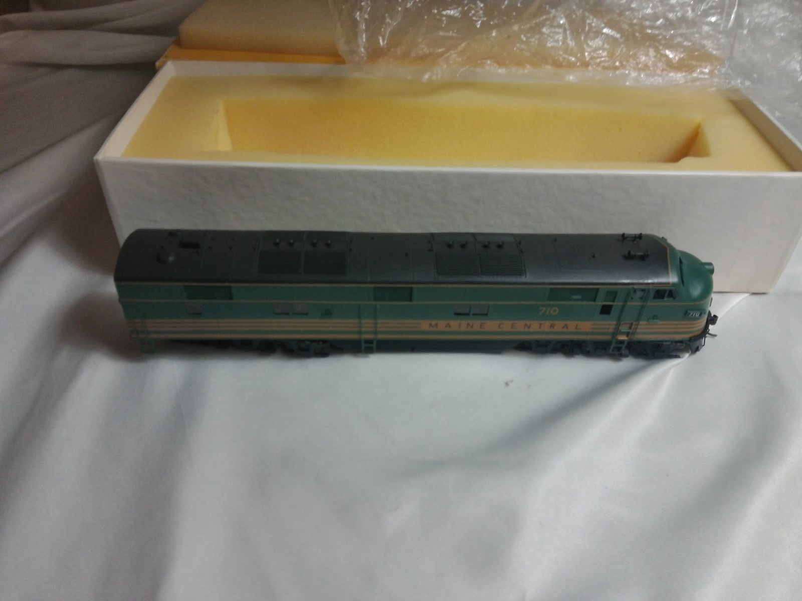 HO Scale Sunset Models Maine Central EMD E7 A-Unit Brass DC Locomotive #7102