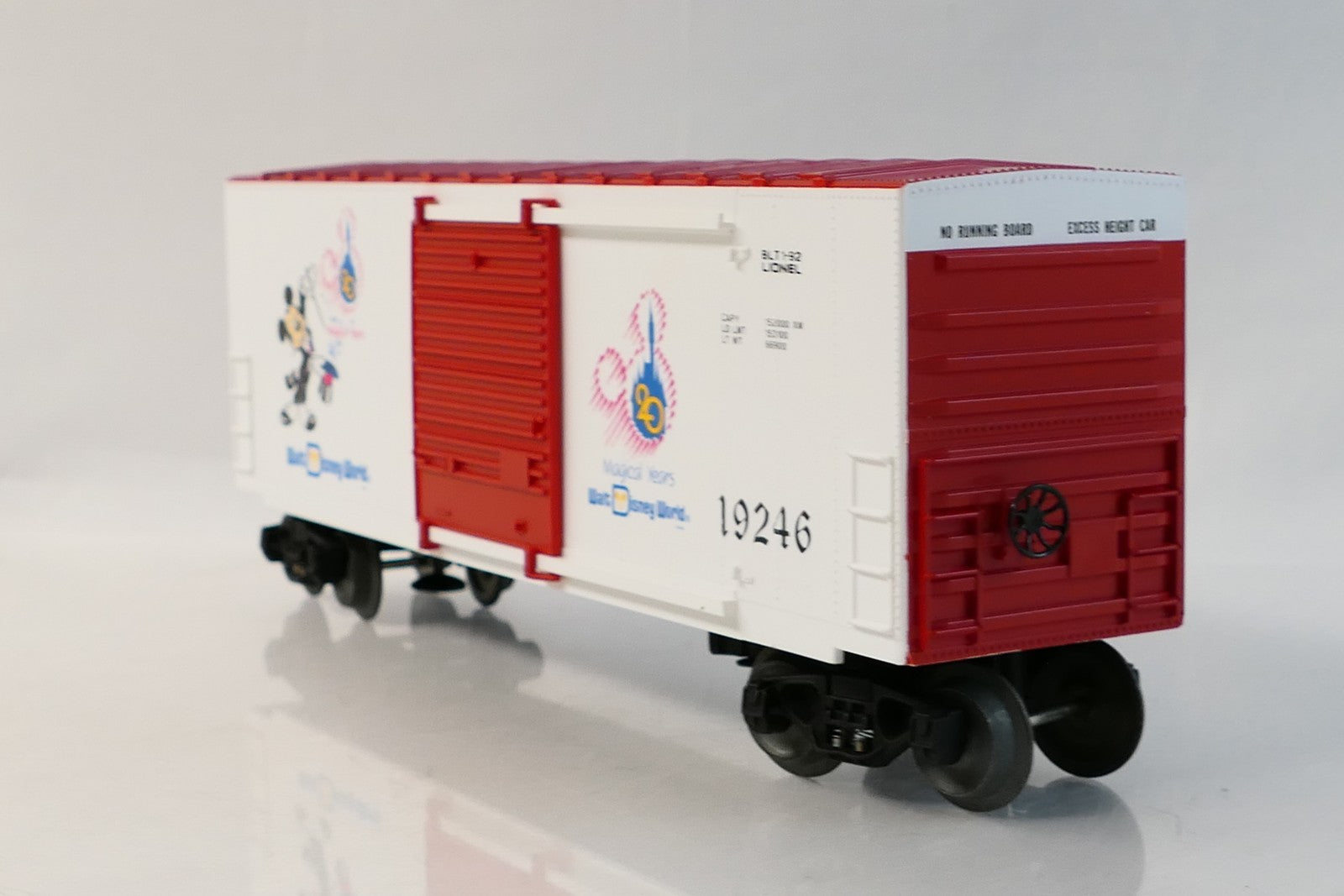 Lionel 19246 O Scale Walt Disney World 20th Anniversary Hi Cube Boxcar2