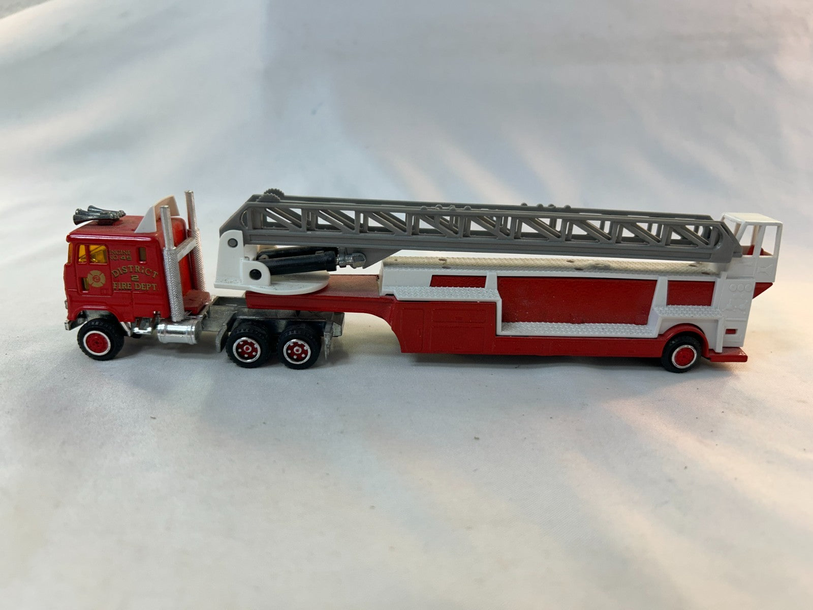 Majorette No. 612 HO Scale Fire Truck, District 2 Fire Dept, Engine No. 450