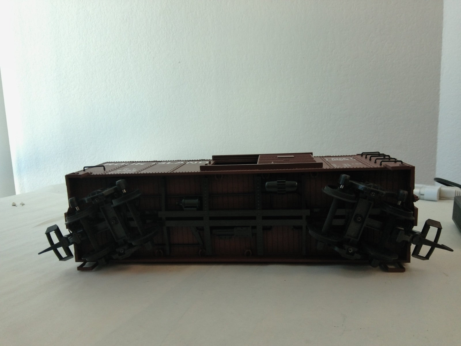 USA Trains R19104A G Scale Steel Box Car Rock Island #62257