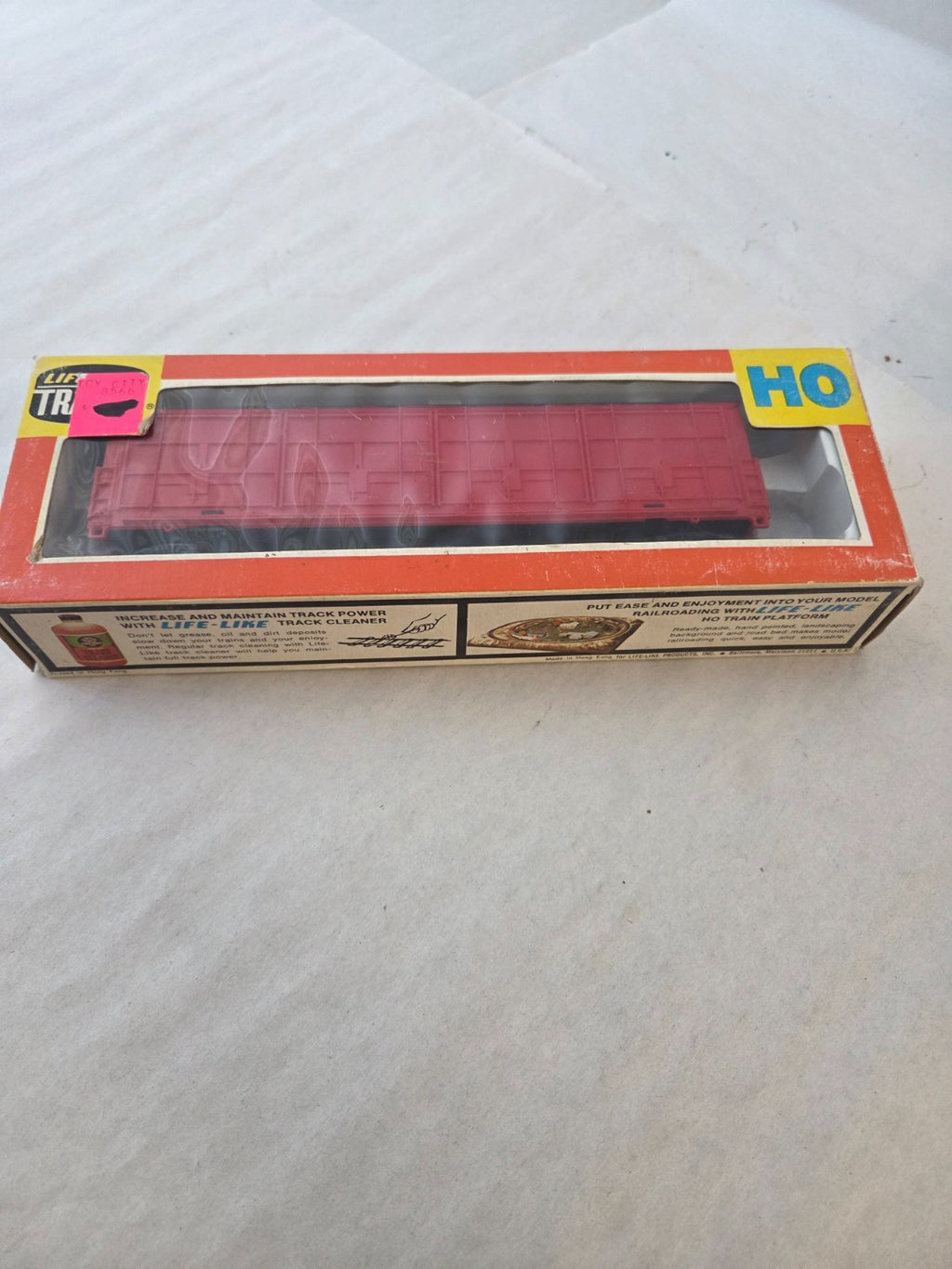Life-Like #08994 HO Scale Thrall Door Boxcar1