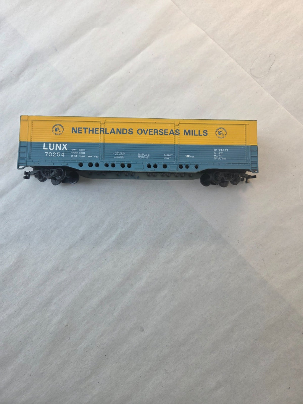 Bachmann HO Scale Netherlands Overseas Mills Box Car "LUNX 70254"0