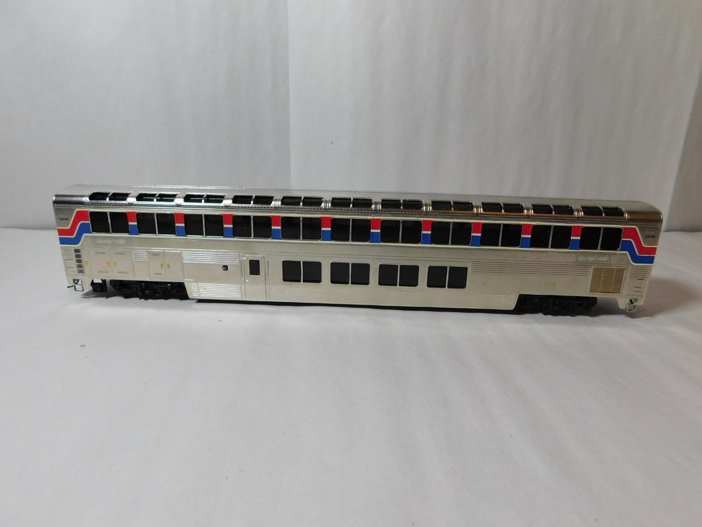 PFM Samhongsa HO Scale Amtrak Superliner, Lounge Cafe #33016 BRASS0