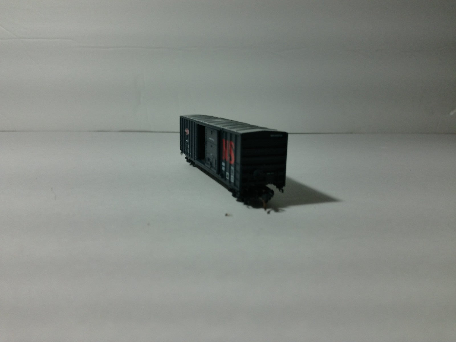 Micro Trains 25410 N Scale MNS #49754 Boxcar4