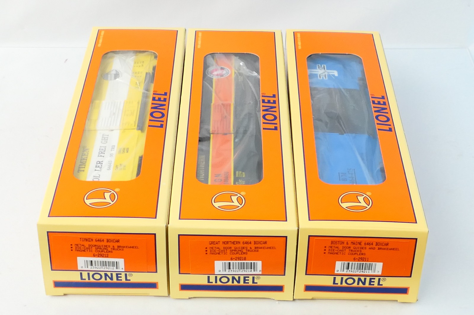 Lionel 29209 - O Scale Series VII Boxcars (Set of 3)0