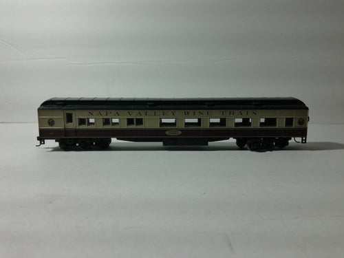 Athearn 85103 HO Scale Napa Valley RR Diner Car Gourmet Express #11001