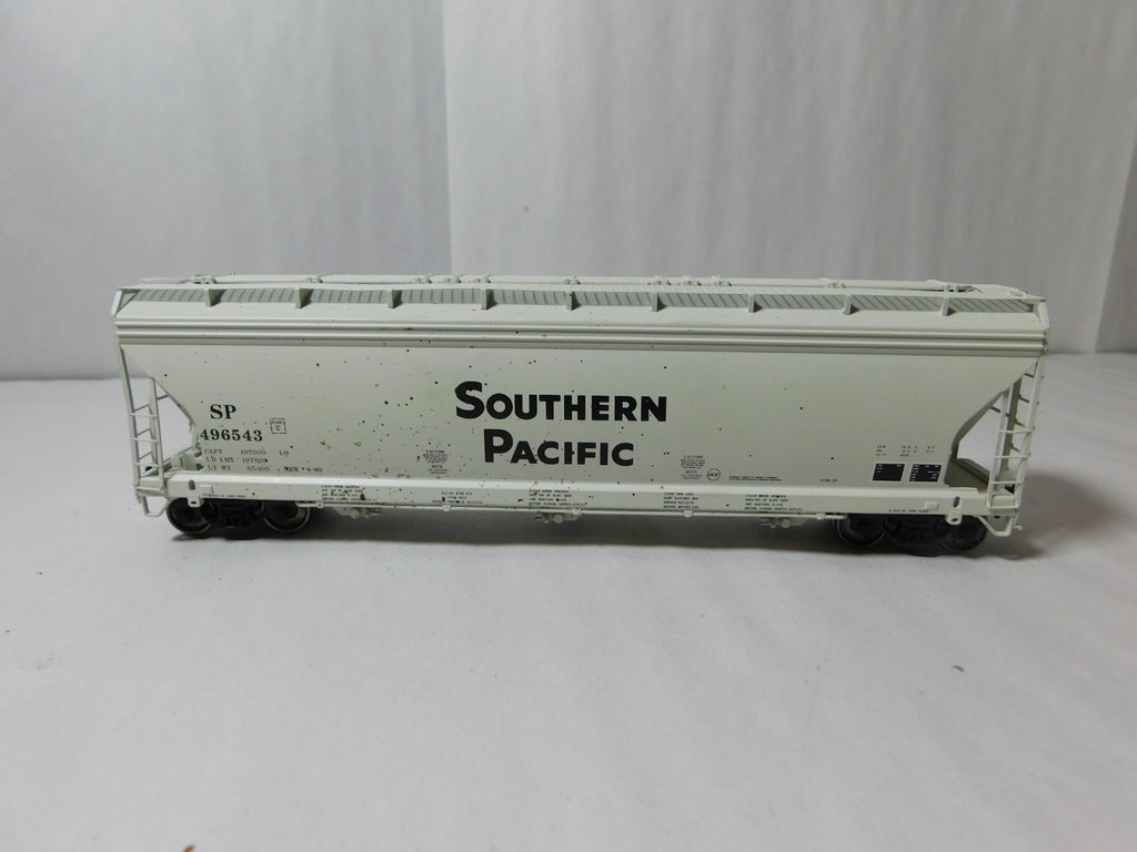 Atlas 20-006-951 HO Scale ACF 4650 Centerflow Hopper, Southern Pacific #4965430