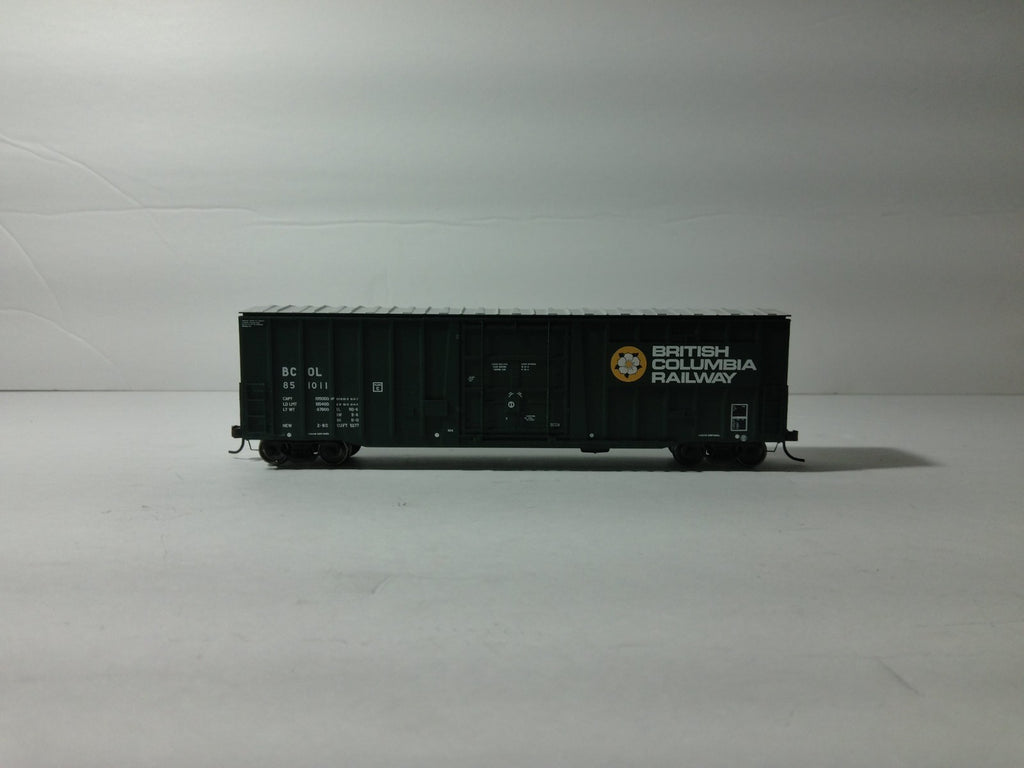 Atlas 20-006-353 HO Scale Tank Car TILX #2619050