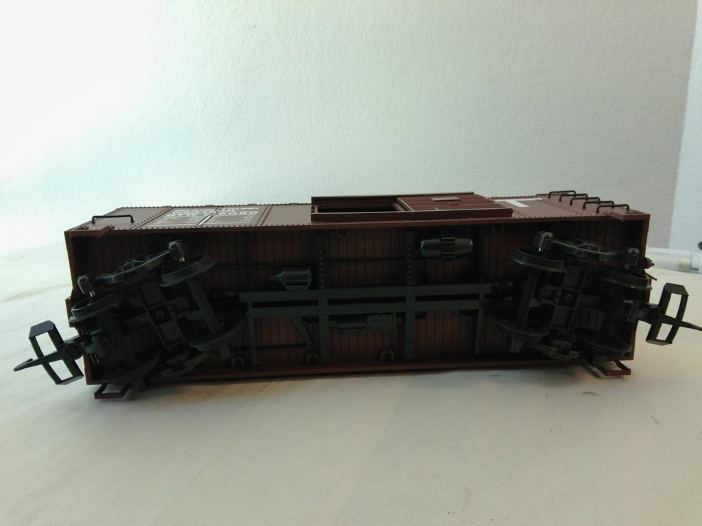 USA Trains R19110B G Scale Steel Box Car Erie #817877