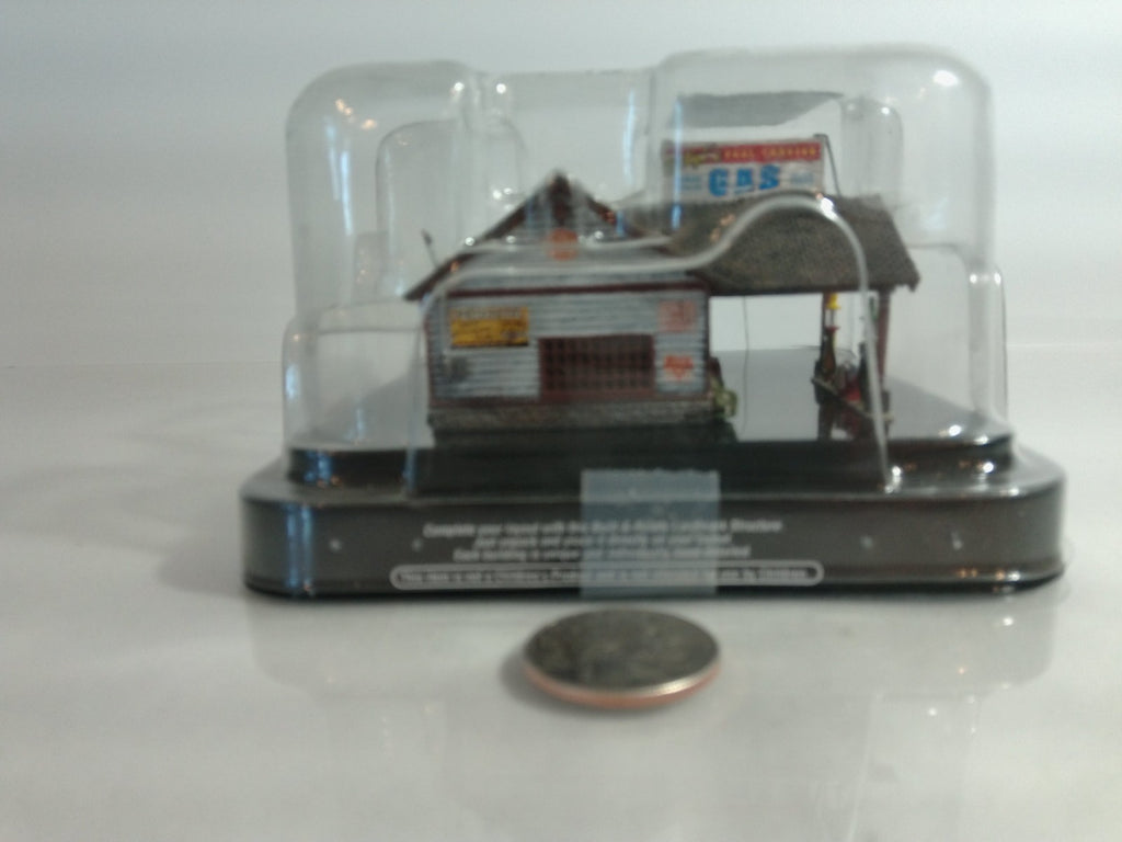 Woodland Scenics BR4935 - N Scale Ethyl's Gas & Service ~ LEDs1