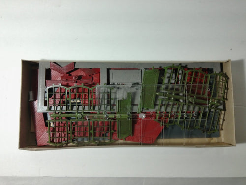 AHM 5804 HO Scale Engine House1