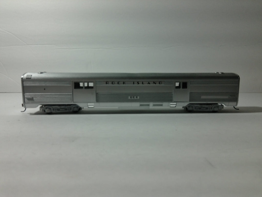 Athearn 7924 HO Scale Rock Island Streamline Passenger Coach #3010