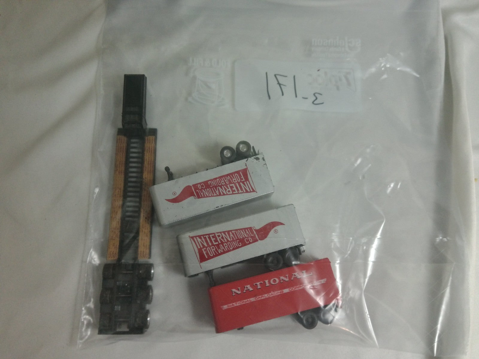 HO Scale Intermodal Container Grab Bag - Everything Pictured - No Substitutions 1