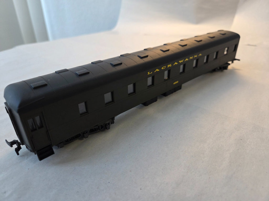 Rivarossi #2841/0 HO Scale Passenger Car "Lackawanna 489"3