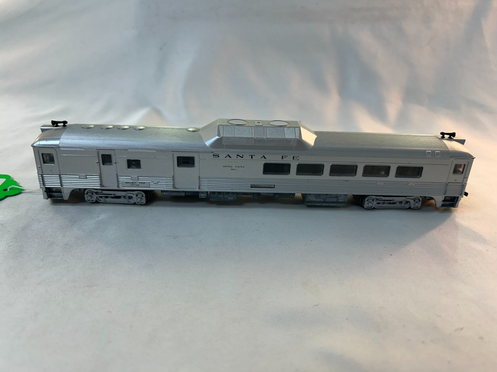 Athearn 2176 HO Scale RPO Car, Santa Fe, United States Mail, Railway Post Office0