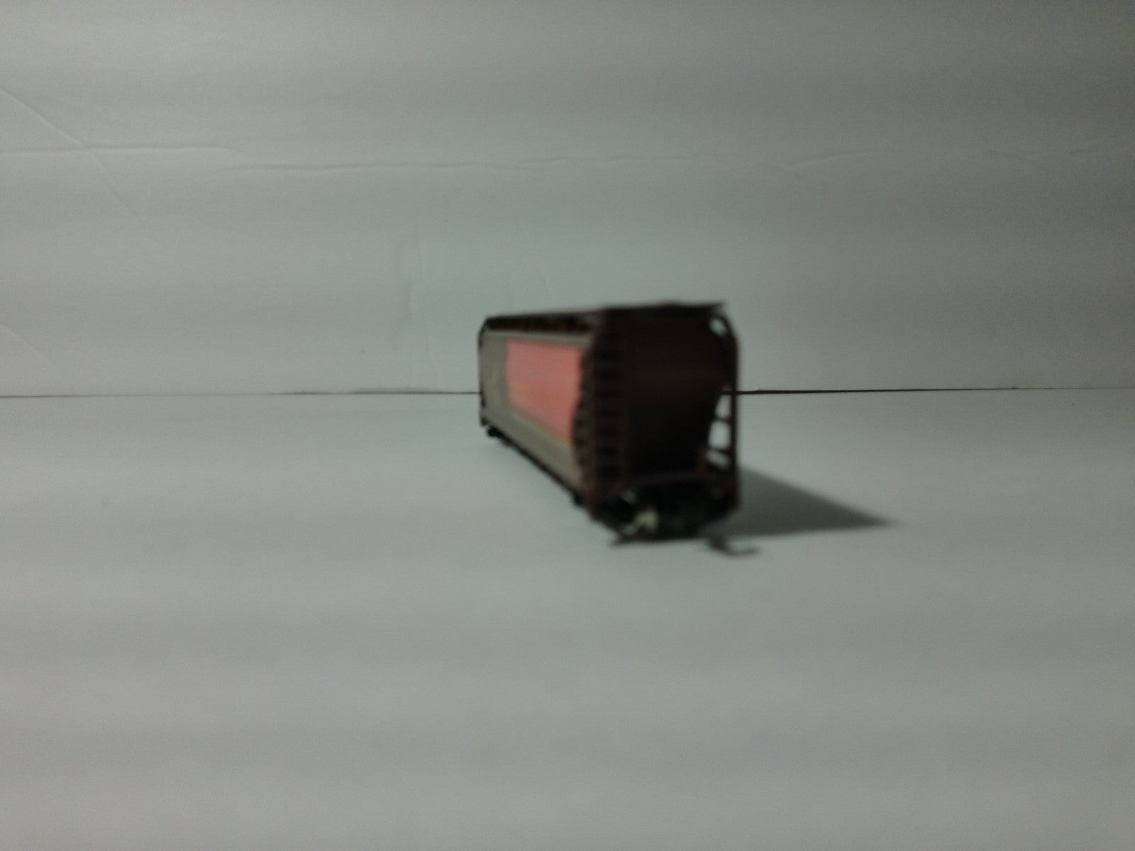 Model Power 3491 N Scale 55' Cylindrical Hopper5