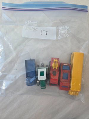 Grab Bag Lot #17 HO Scale Cars 5 Pieces