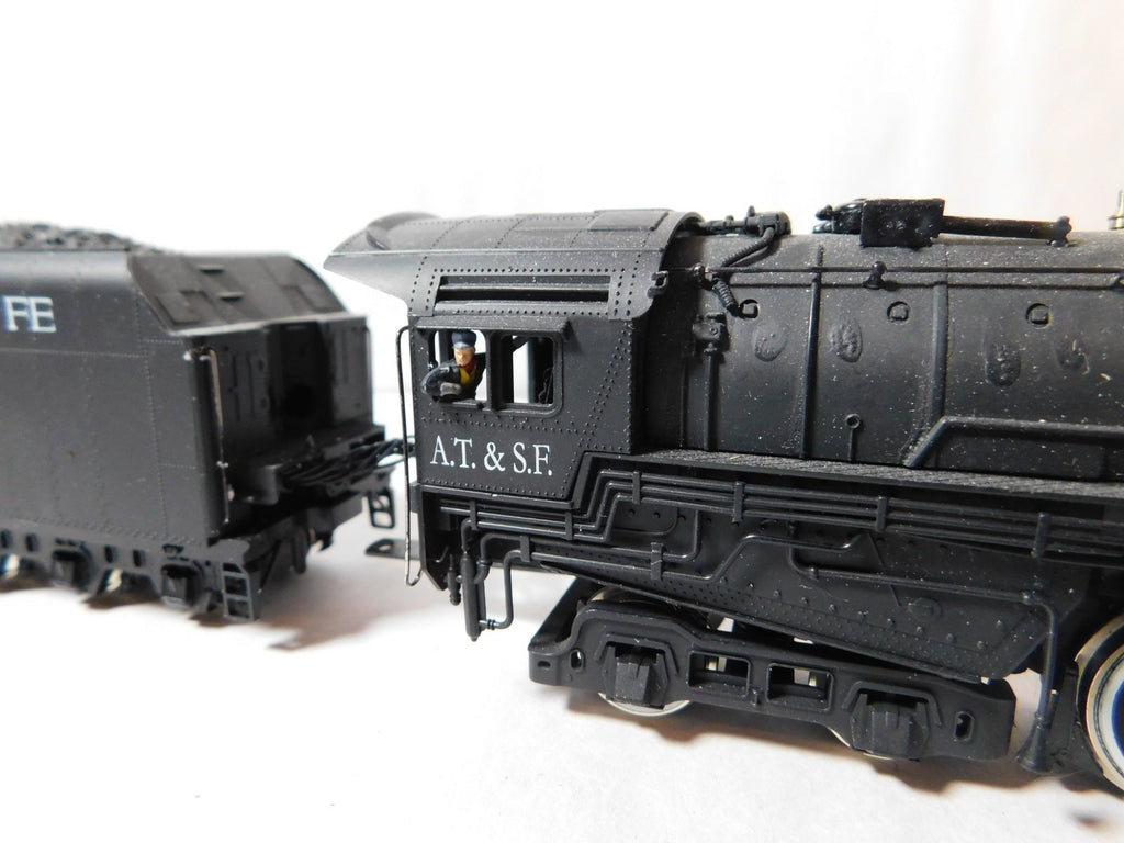 IHC Mehano 23000 HO Scale 4-6-4 Hudson Locomotive and Tender, ATSF #34568