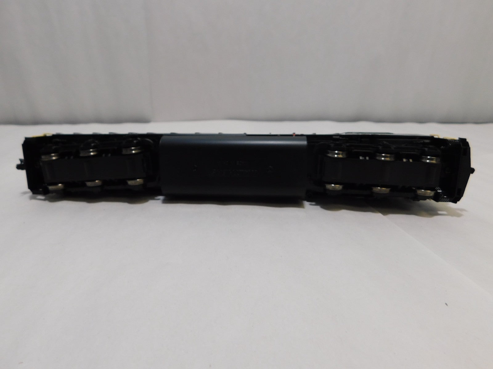 Walthers 910-20320 HO Scale EMD SD60M Locomotive, DCC+Sound, NS #68095