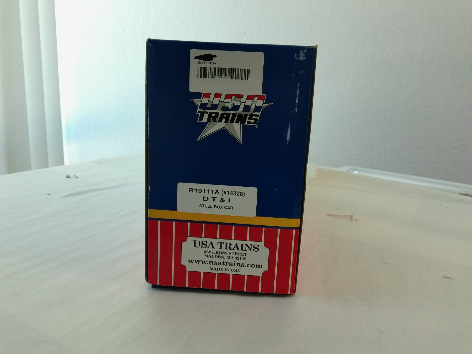 USA Trains R19111A G Scale Street Box Car DT&I #142383