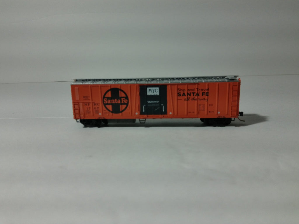 Micro Trains 70070 N Scale Reefer Santa Fe #1707 1