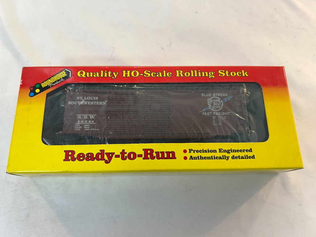 Roundhouse 20607 HO Scale R-T-R 40' AAR Double Door Boxcar, SSW #462442