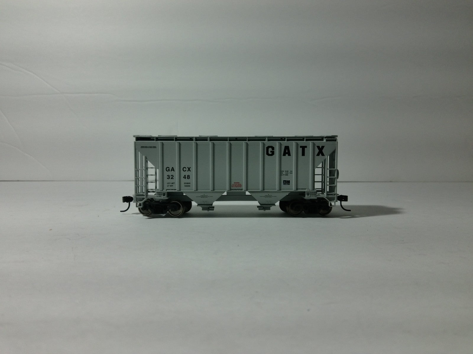 Walthers 932-5385 HO Scale Cement Covered Hopper GATX #32480