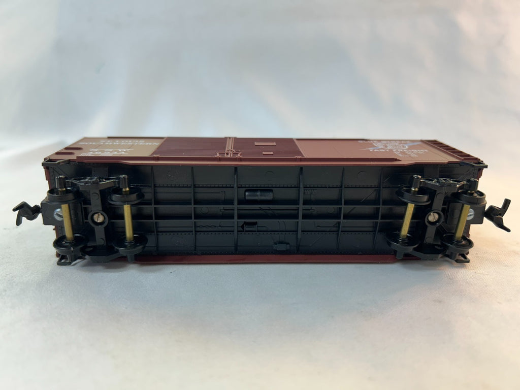 Roundhouse 20607 HO Scale R-T-R 40' AAR Double Door Boxcar, SSW #462445