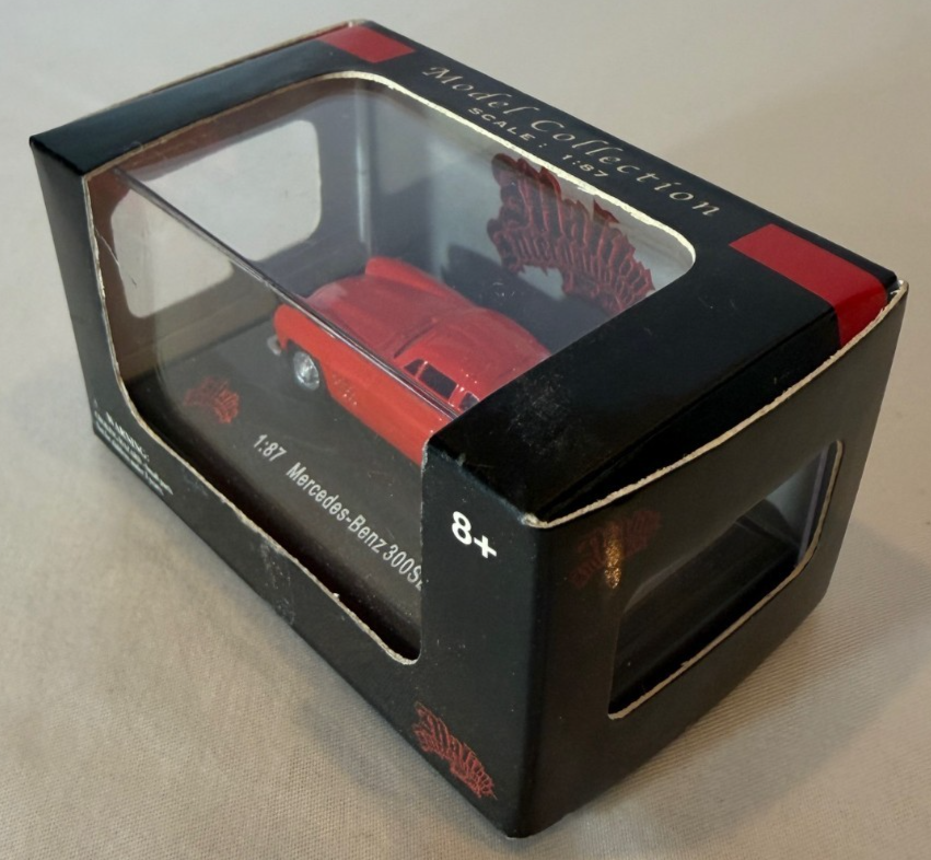 Malibu International 1:87 1954 Mercedes-Benz 300SL Cabrio Red2