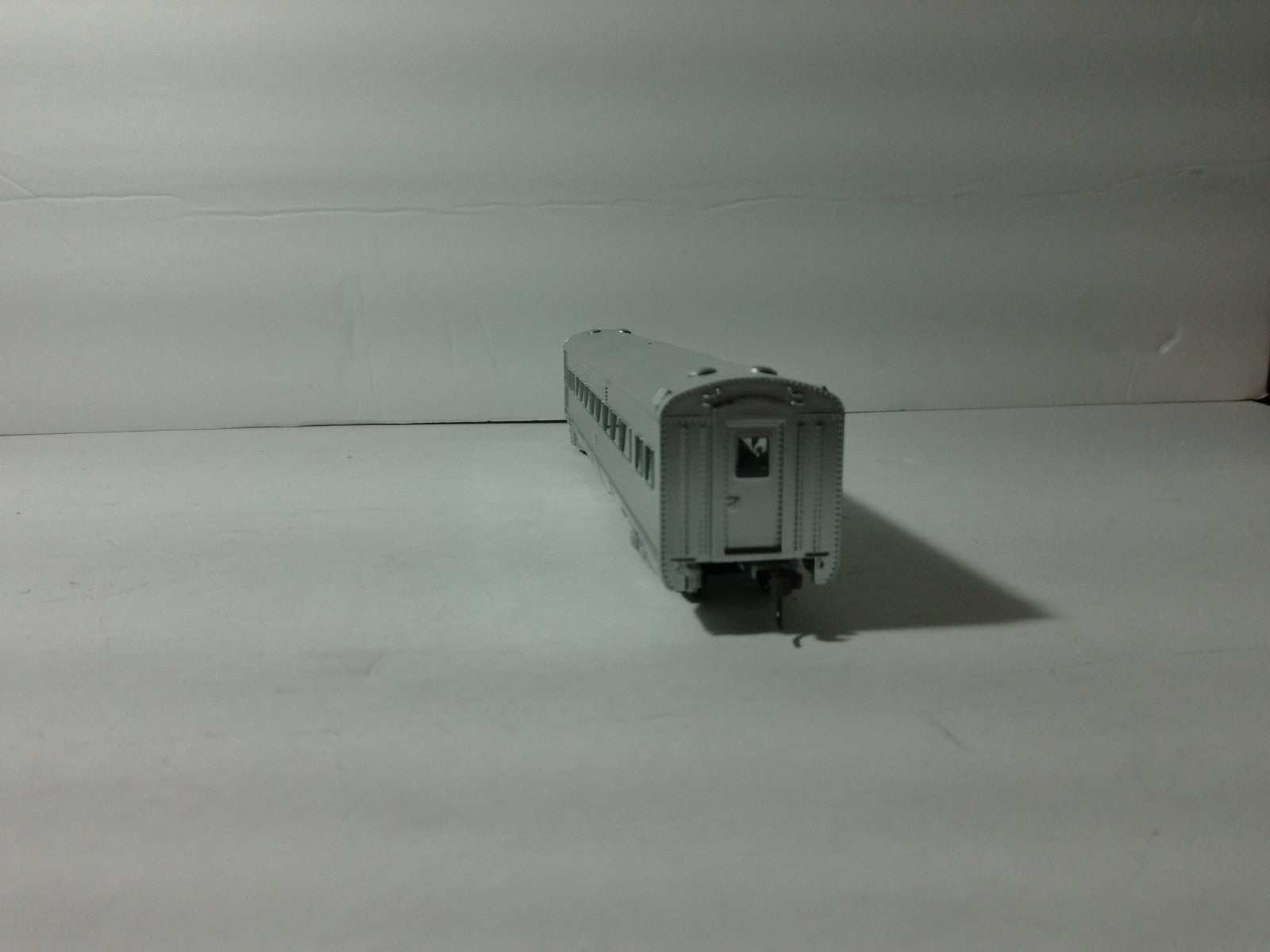 Athearn 7920 HO Scale Rock Island Streamline Passenger Baggage #8545