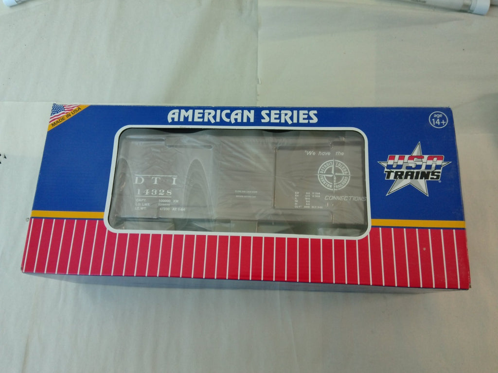 USA Trains R19111A G Scale Street Box Car DT&I #142382