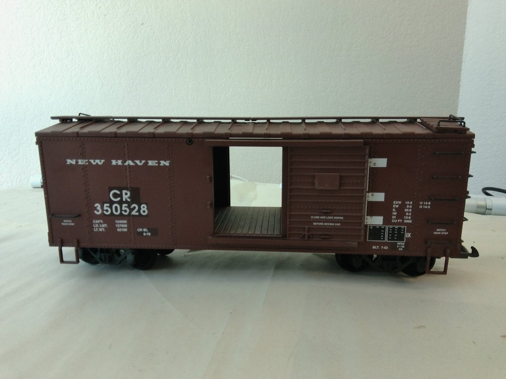 USA Trains R19090B G Scale Street Box Car CR/NH #3505281