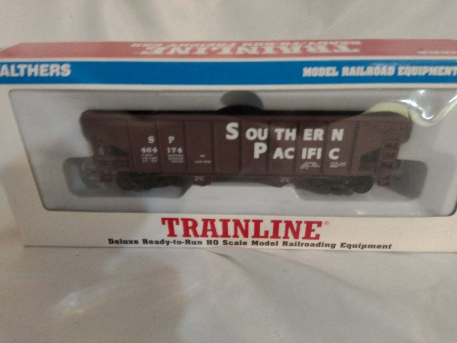 Walthers - Trainline HO Scale 34' PS-3 Coal Hopper Southern Pacific #4641741
