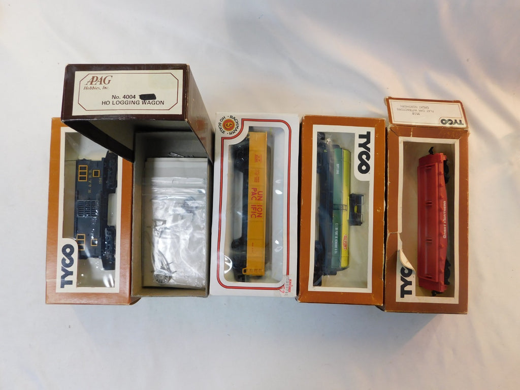 Tyco, Apag, Bachmann HO Scale Grab Bag Lot# 4-494, 5 Pieces0