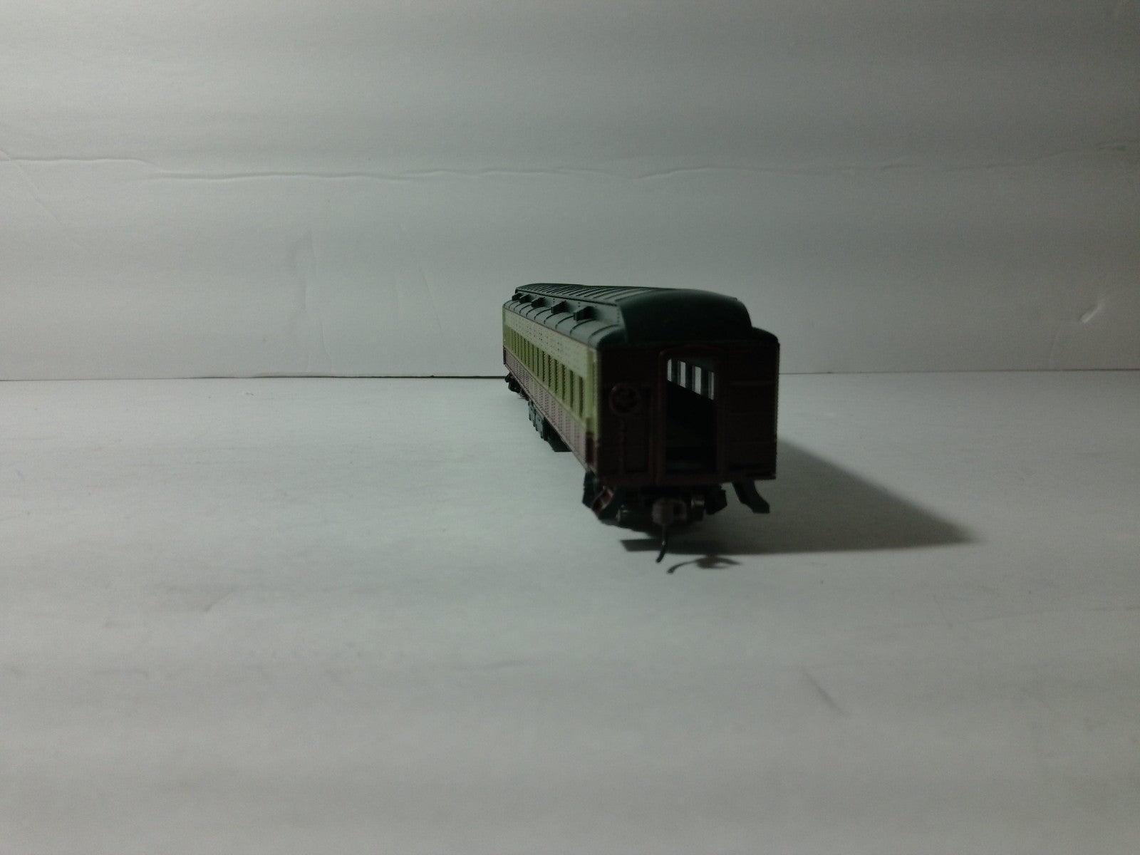 Athearn 8503 HO Scale Napa Valley RR Coach Car Merlot #10175