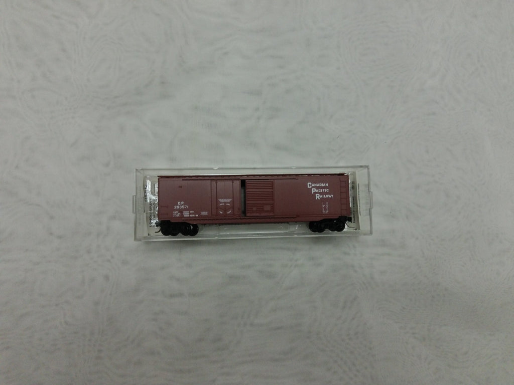 Micro Trains 33090 N Scale Box Car Canadian Pacific Railway0