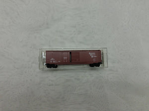 Micro Trains 33090 N Scale Box Car Canadian Pacific Railway